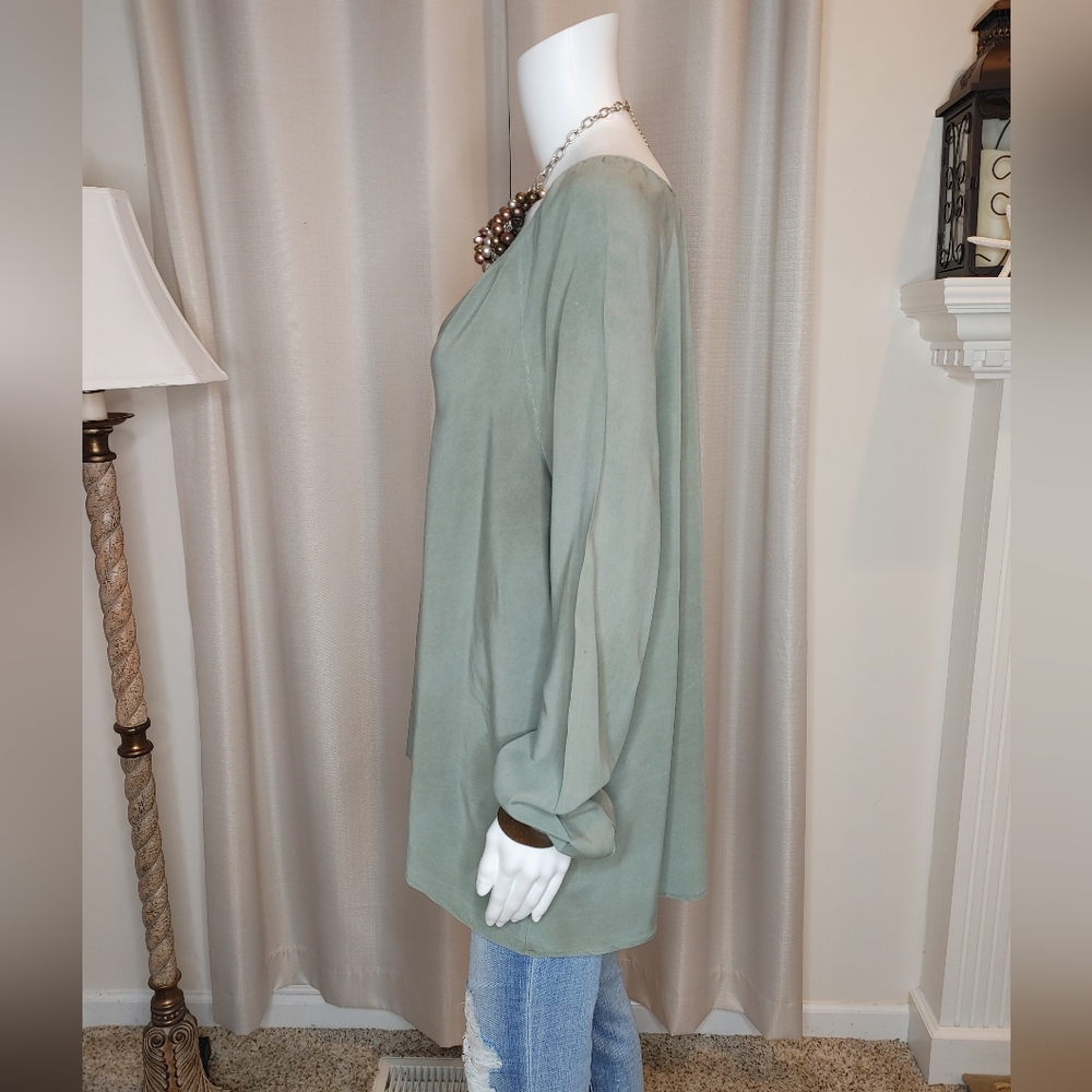ANTHROPOLOGIE LA VI BY SAM & LAVI Riverwalk Buttondown Top, Green M - Picture 9 of 14